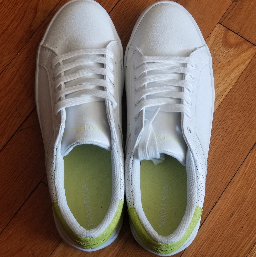 NWT- Sneakers/ Tennis shoes
